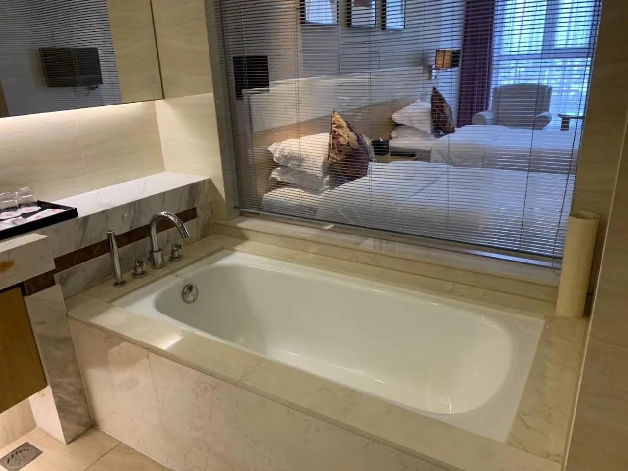 Suzhou Sun Plaza Hotel
